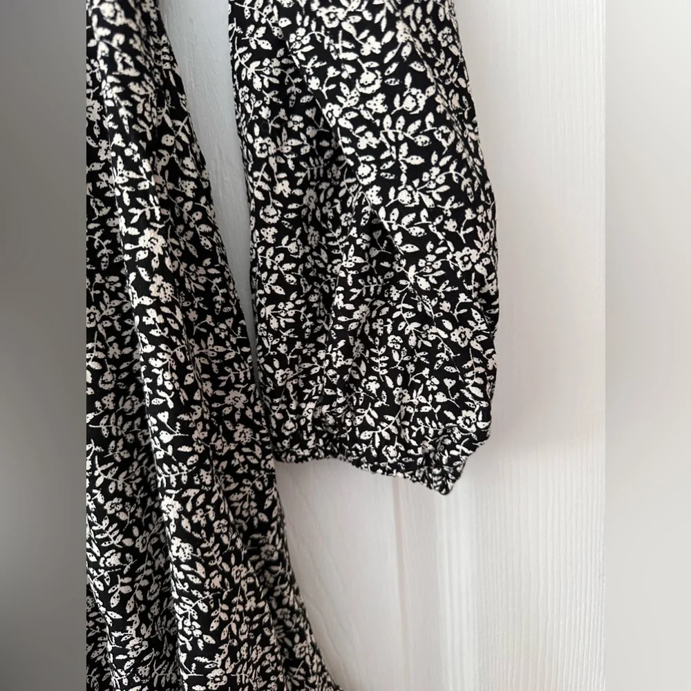 Lily Rose Dress - NWOT - Picture 5 of 7